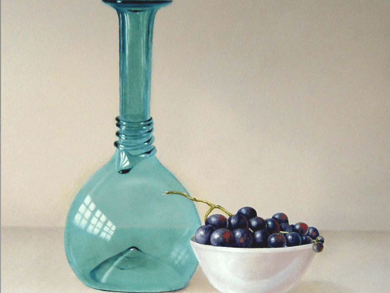 Renaissance wijnfles en blauwe druiven