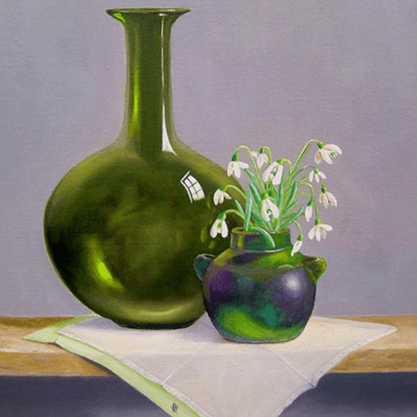 Sneeuwklokjes en groene fles